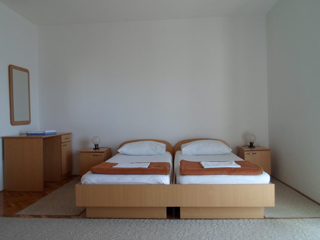 Apartments Branko Nin Eksteriør bilde